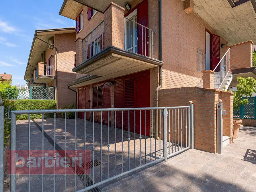 Immagine 5 di Appartamento in vendita  in viale Pignocchi 5 a Cervia