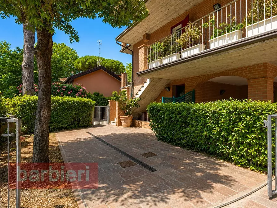 Immagine 2 di Villetta a schiera in vendita  in viale pignocchi 5 a Cervia