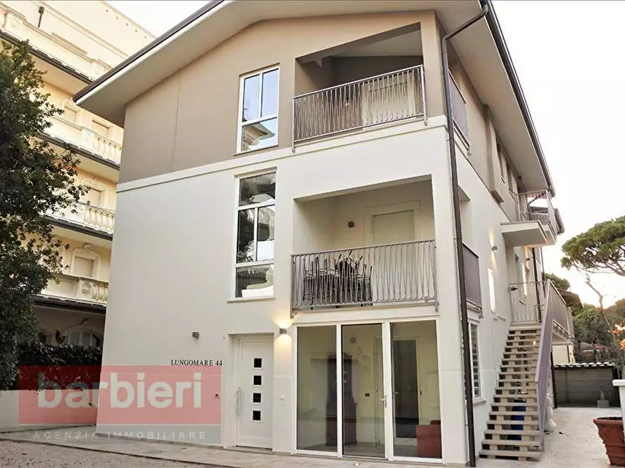 Immagine 3 di Appartamento in vendita  in lungomare grazzia deledda 44 a Cervia
