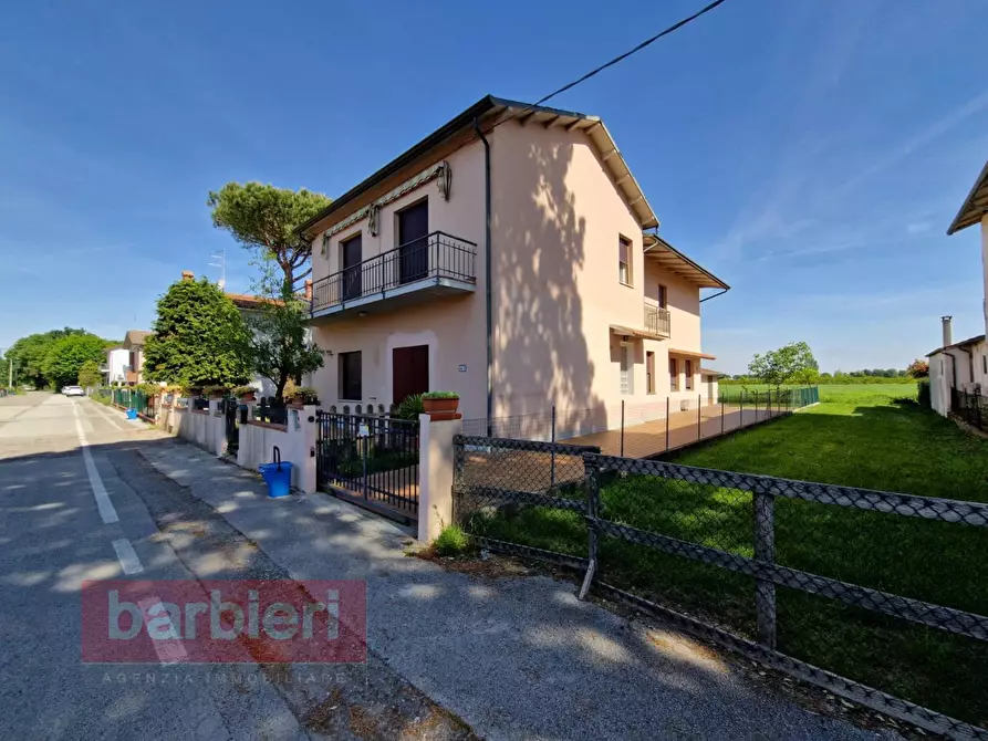 Immagine 2 di Casa semindipendente in vendita  in via bandini butti 47 a Ravenna