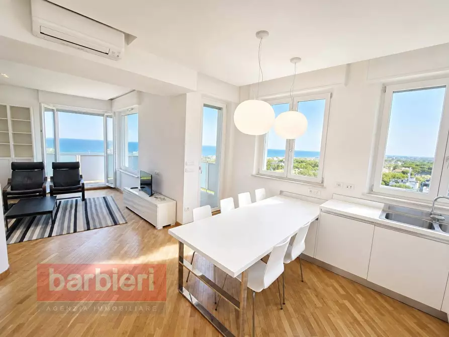 Immagine 1 di Appartamento in vendita  in VIALE VOLTURNO 33 a Cervia