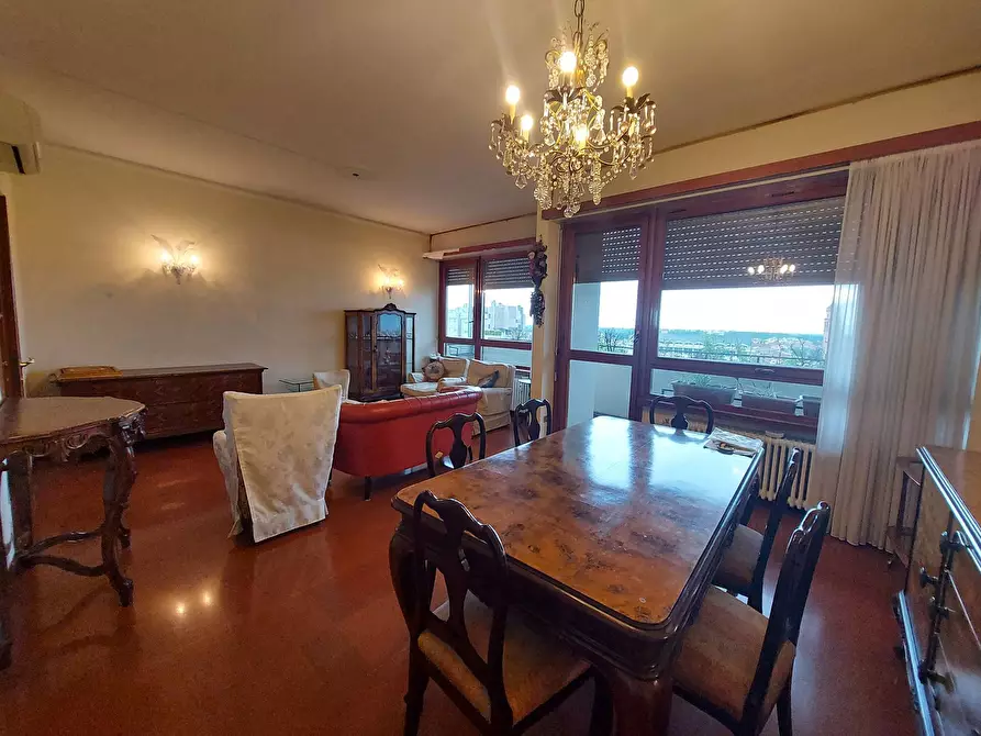 Immagine 37 di Attico in vendita  in Via Mario Poledrelli 1B a Ferrara