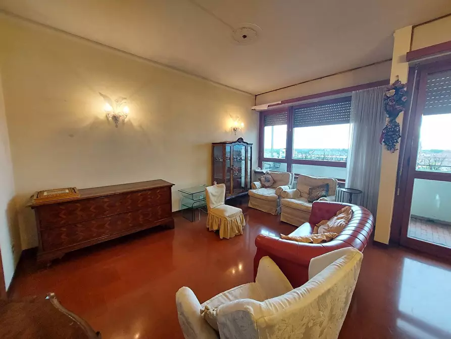 Immagine 38 di Attico in vendita  in Via Mario Poledrelli 1B a Ferrara