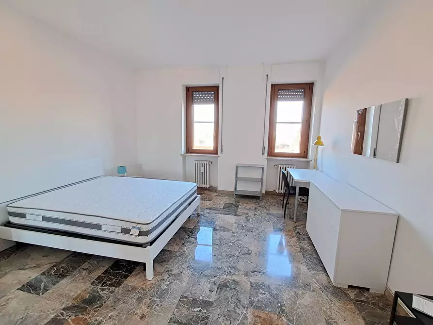 Immagine 2 di Appartamento in affitto  in Viale Cesare Battisti 10 a Ferrara