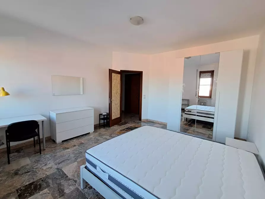 Immagine 4 di Appartamento in affitto  in Viale Cesare Battisti 10 a Ferrara