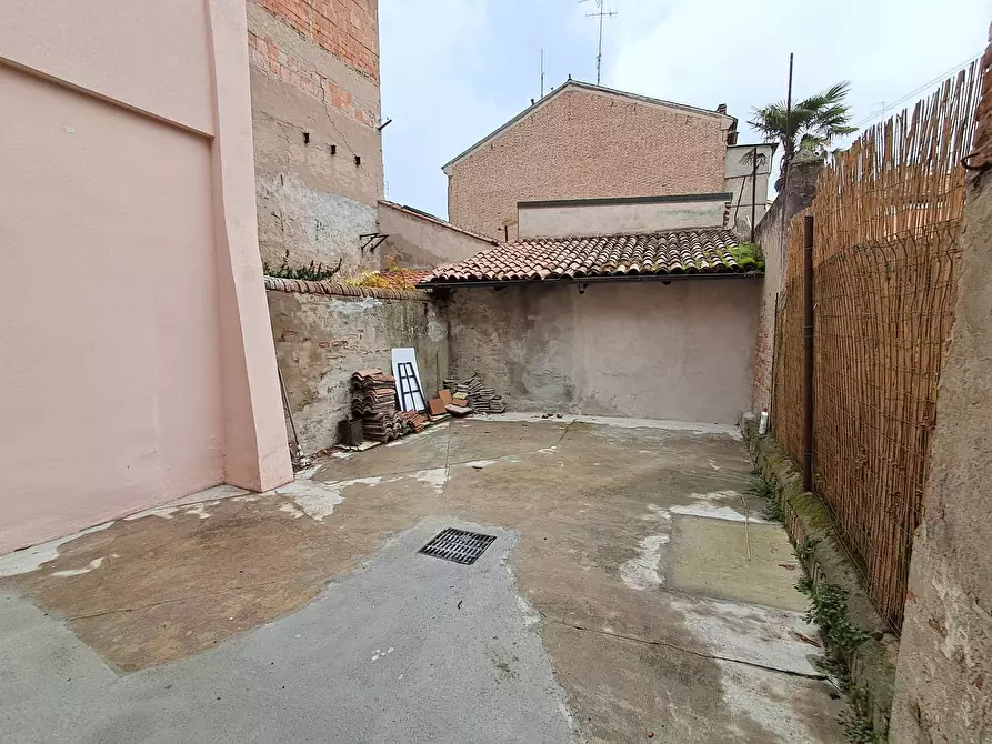 Immagine 22 di Appartamento in affitto  in Corso Isonzo a Ferrara