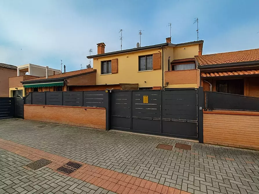 Immagine 30 di Villetta a schiera in vendita  in Via Antonio Lombardo a Ferrara