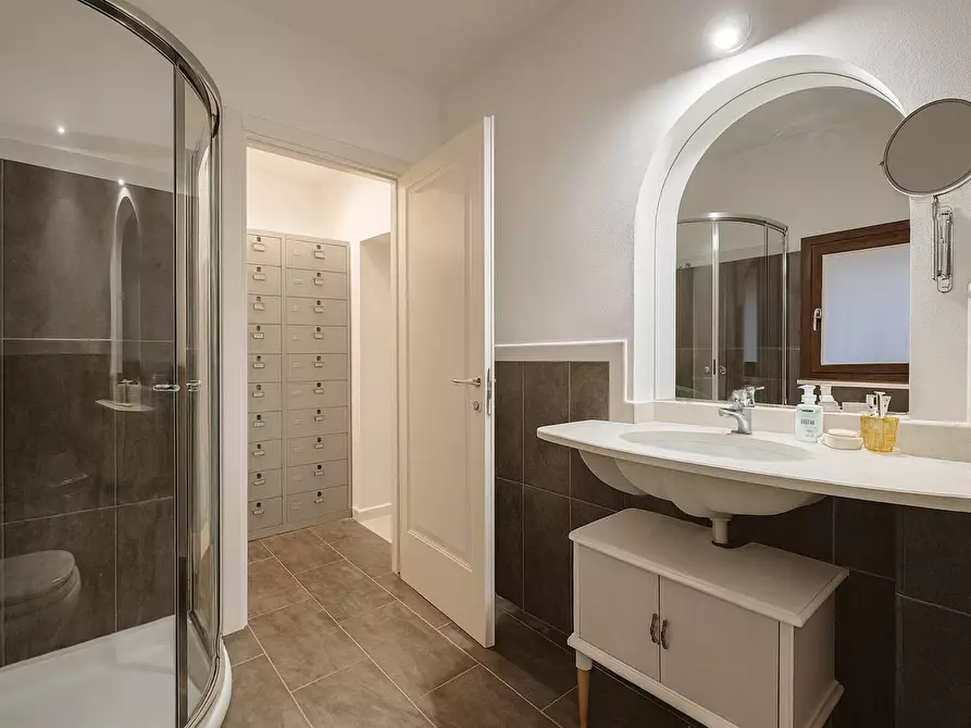 Immagine 10 di Appartamento in vendita  in Via Bologna a Ferrara