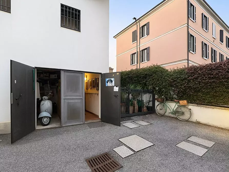 Immagine 17 di Appartamento in vendita  in Via Bologna a Ferrara