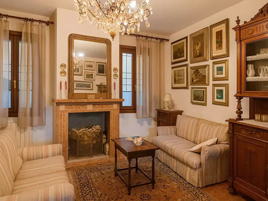 Immagine 2 di Casa indipendente in vendita  in Via Croce Bianca a Ferrara