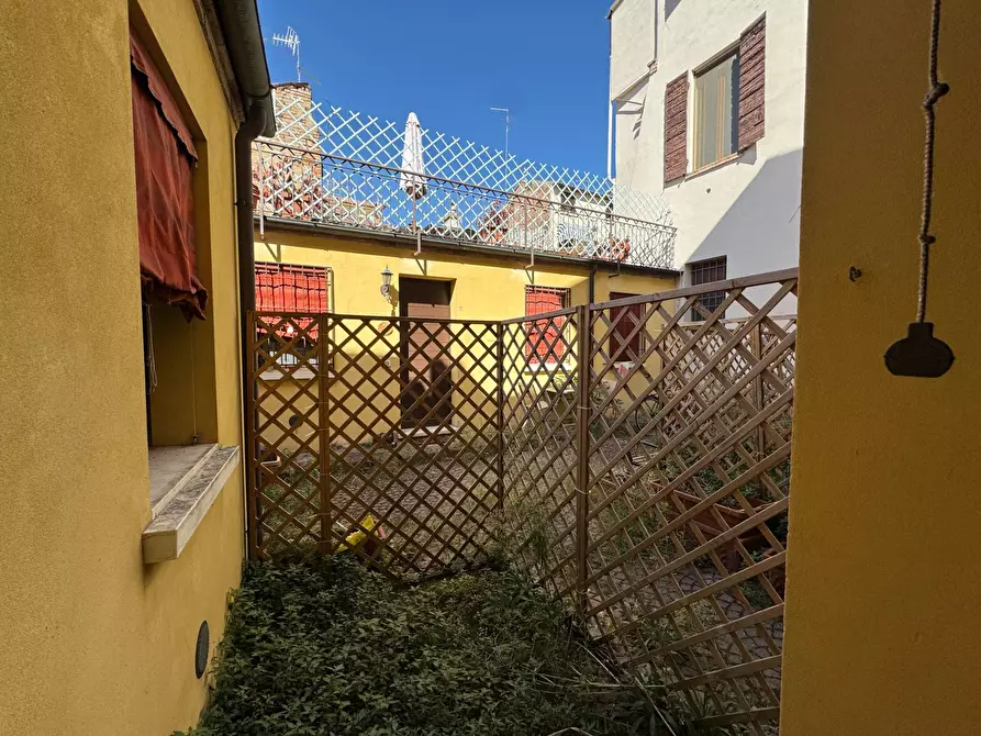 Immagine 6 di Appartamento in affitto  in Via Muzzina a Ferrara