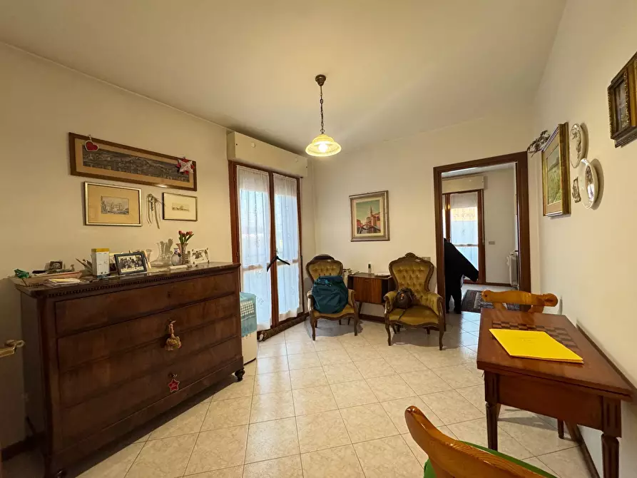 Immagine 5 di Appartamento in vendita  in Via Della Foglia a Ferrara