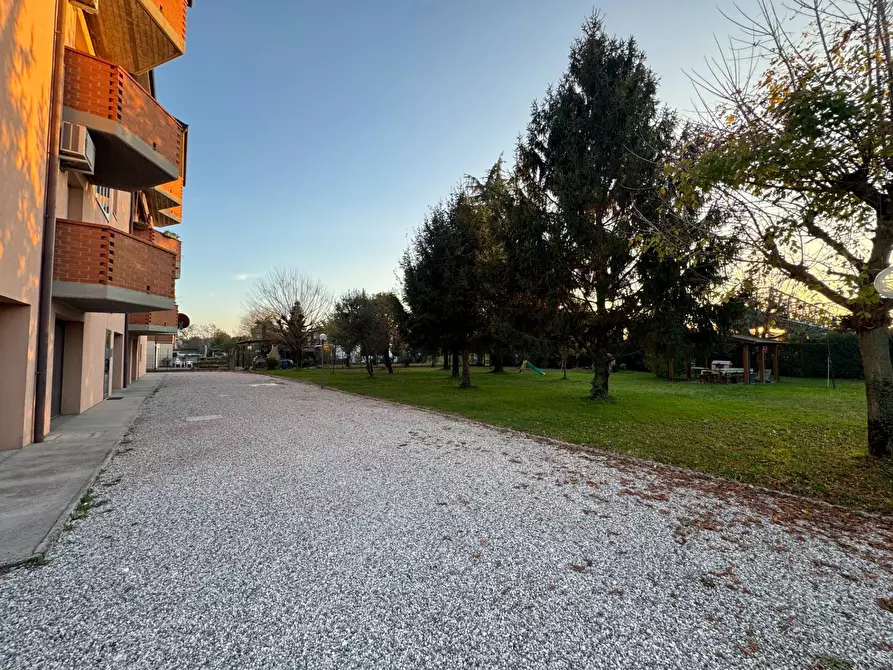 Immagine 15 di Appartamento in vendita  in Via Della Foglia a Ferrara