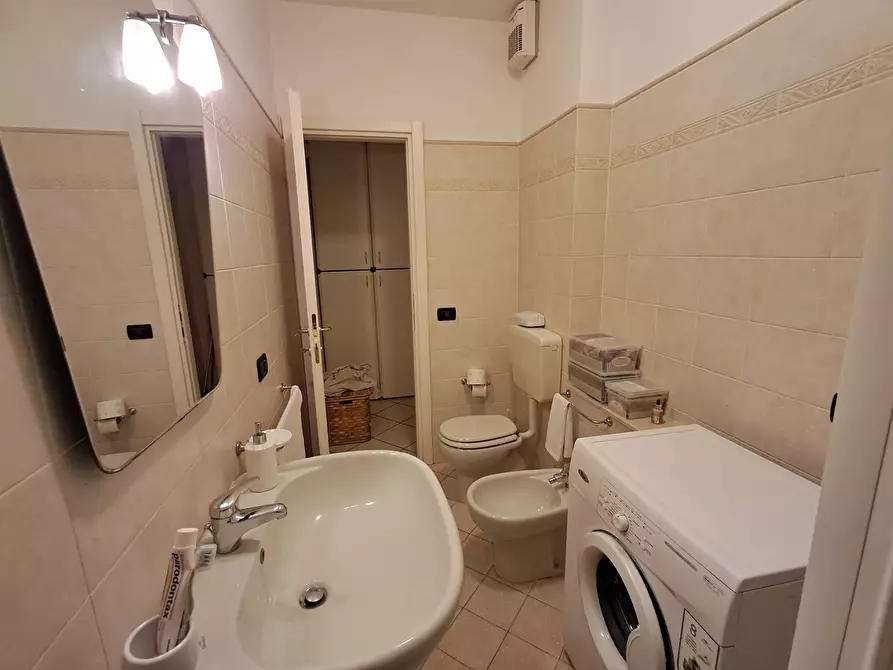 Immagine 12 di Appartamento in affitto  in Via Aldighieri a Ferrara