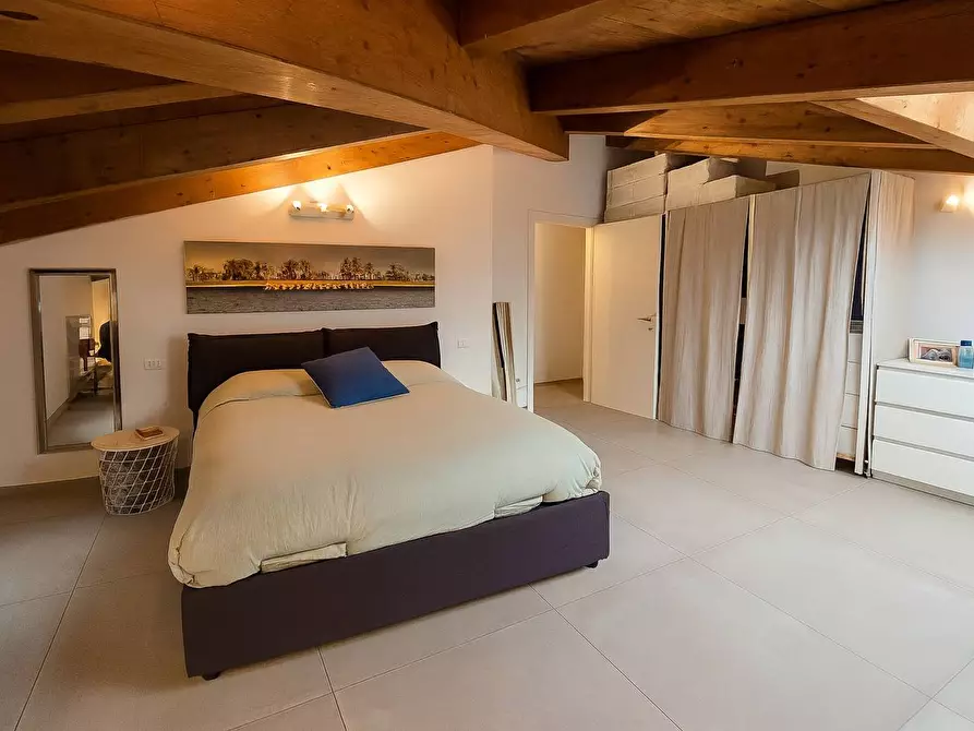 Immagine 18 di Appartamento in vendita  in Via Navigazione a Ferrara