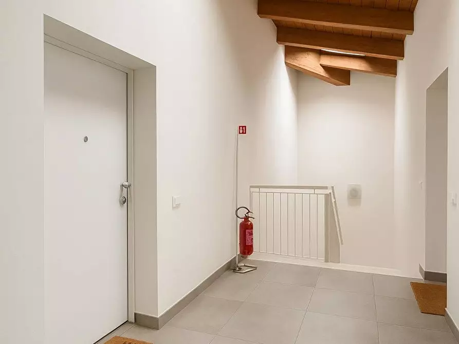 Immagine 26 di Appartamento in vendita  in Via Navigazione a Ferrara