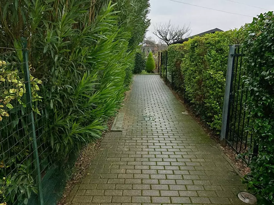 Immagine 18 di Appartamento in vendita  in Via Gramicia a Ferrara