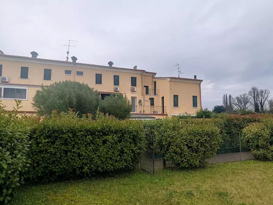 Immagine 20 di Appartamento in vendita  in Via Gramicia a Ferrara
