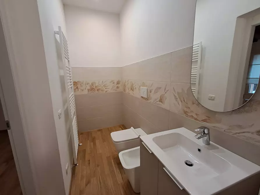 Immagine 9 di Appartamento in affitto  in Via Contrari a Ferrara