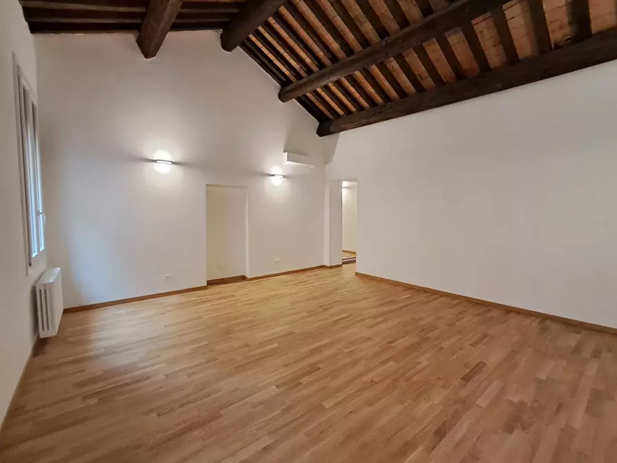 Immagine 4 di Appartamento in affitto  in Via Contrari a Ferrara
