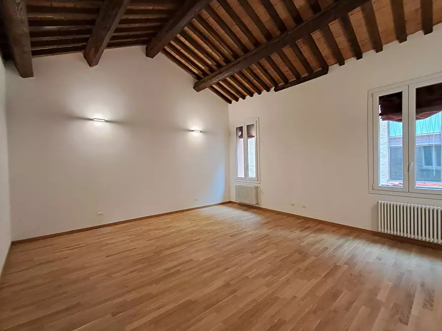 Immagine 7 di Appartamento in affitto  in Via Contrari a Ferrara