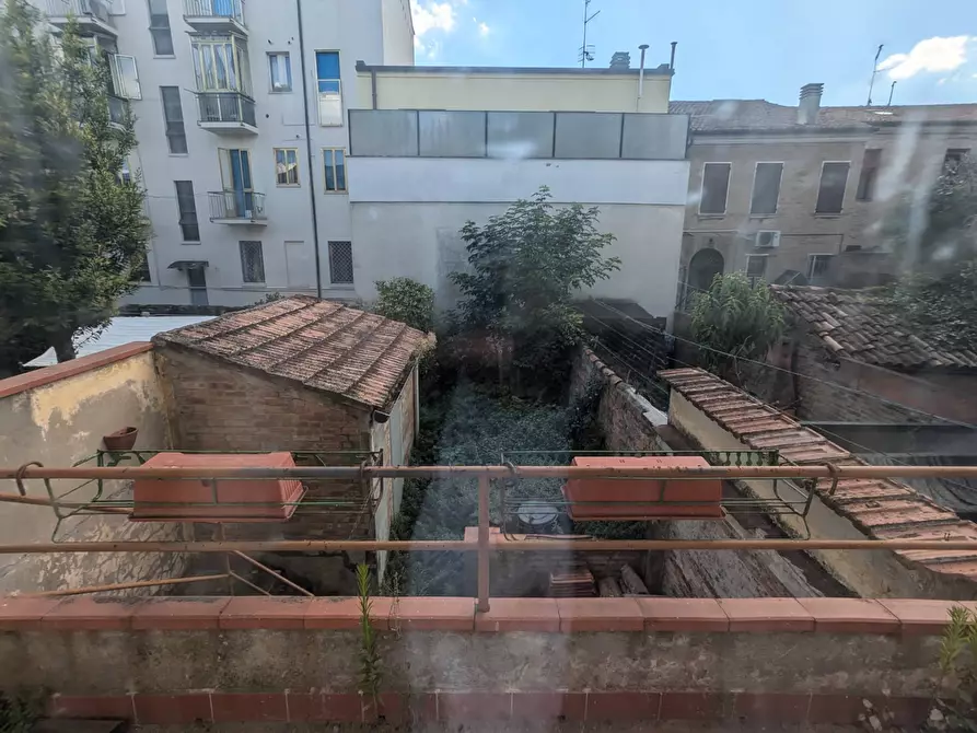 Immagine 5 di Casa indipendente in vendita  in Via Ripagrande a Ferrara