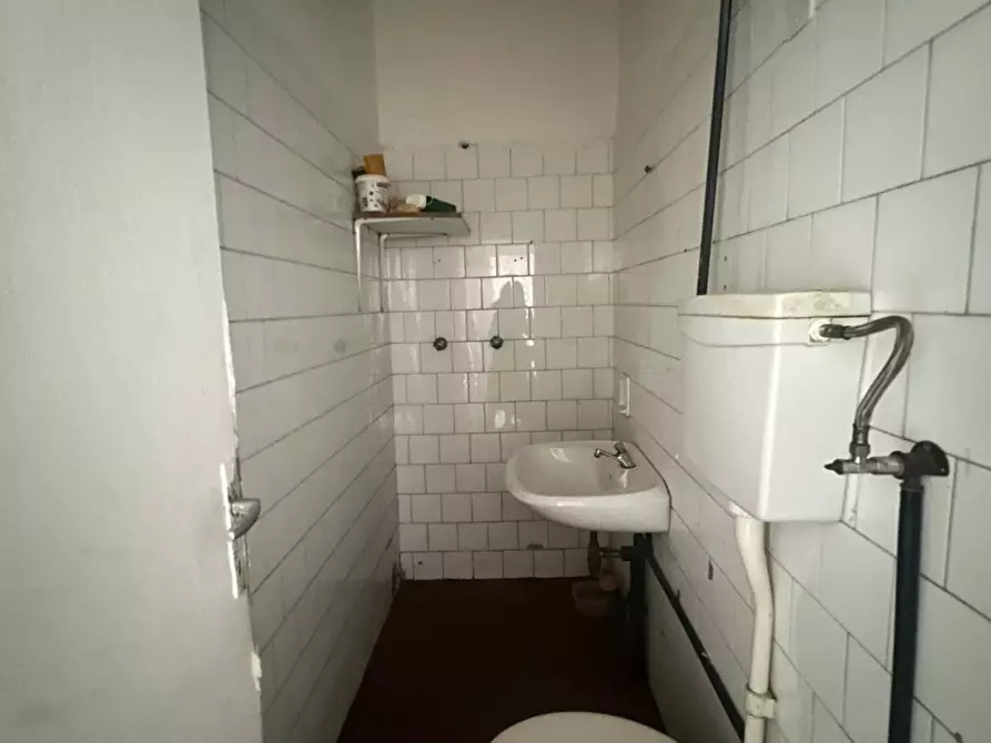 Immagine 18 di Attività commerciale in vendita  in Via Ortigara a Ferrara