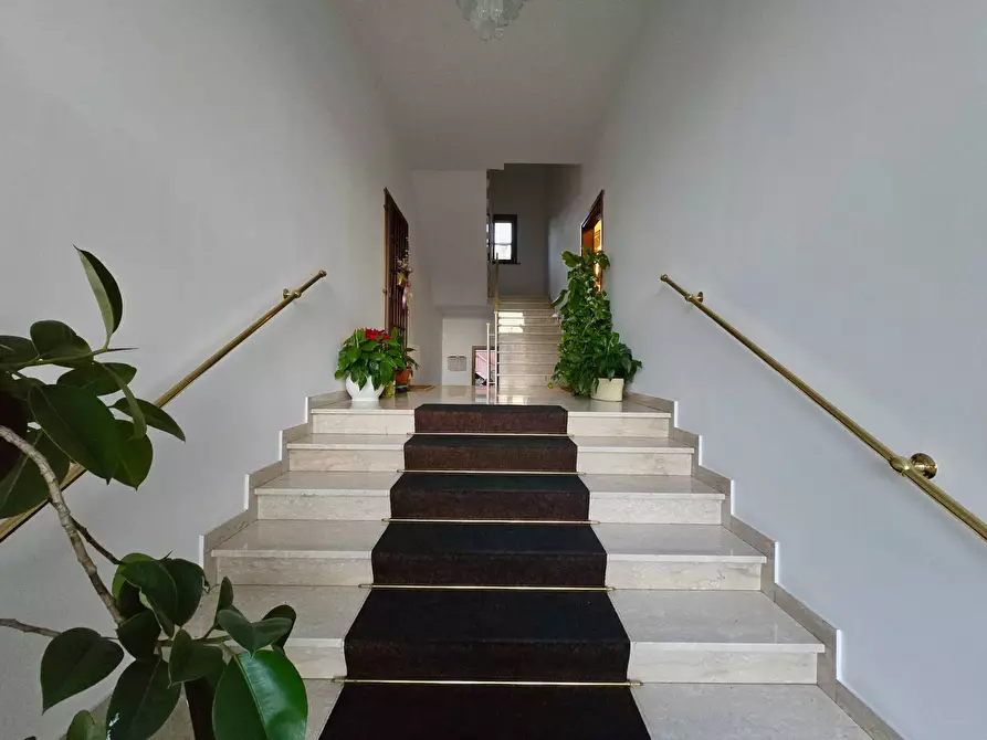 Immagine 4 di Appartamento in vendita  in Via Pomposa a Ferrara