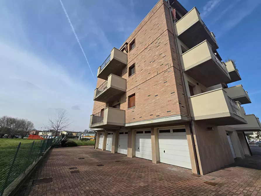 Immagine 22 di Appartamento in affitto  in Via Viola Liuzzo a Ferrara