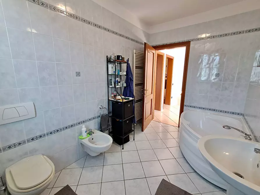 Immagine 27 di Villa in vendita  in Via Acquedotto a Ferrara