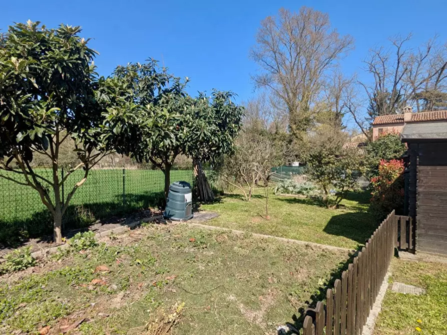 Immagine 38 di Villa in vendita  in Via Acquedotto a Ferrara