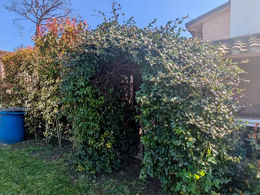 Immagine 42 di Villa in vendita  in Via Acquedotto a Ferrara