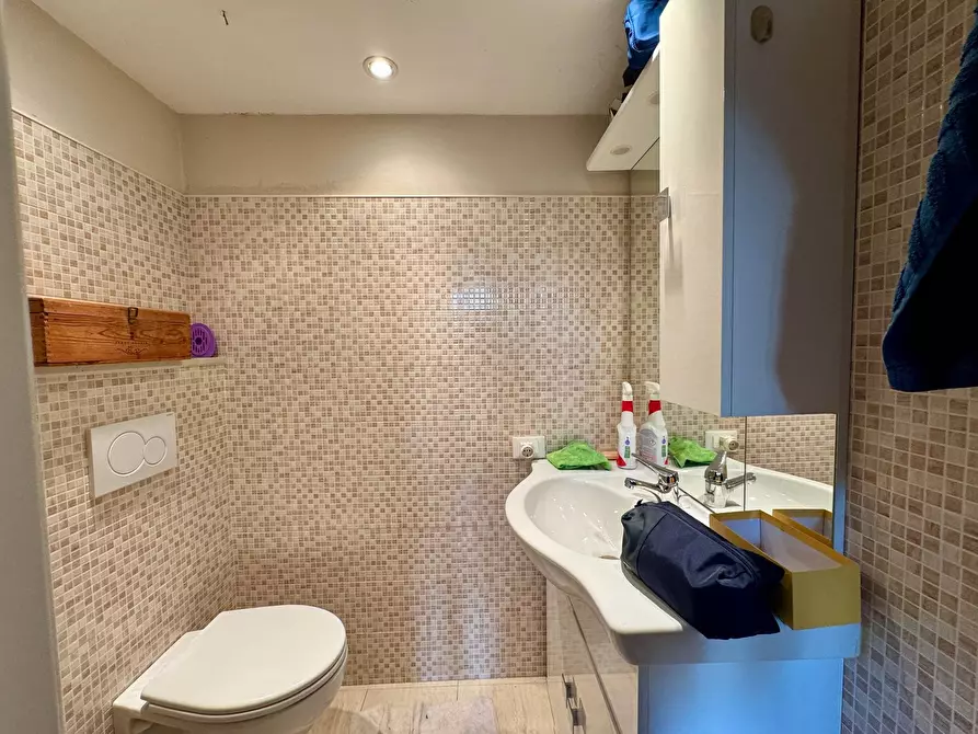 Immagine 17 di Appartamento in vendita  in Via Della Ghiara a Ferrara