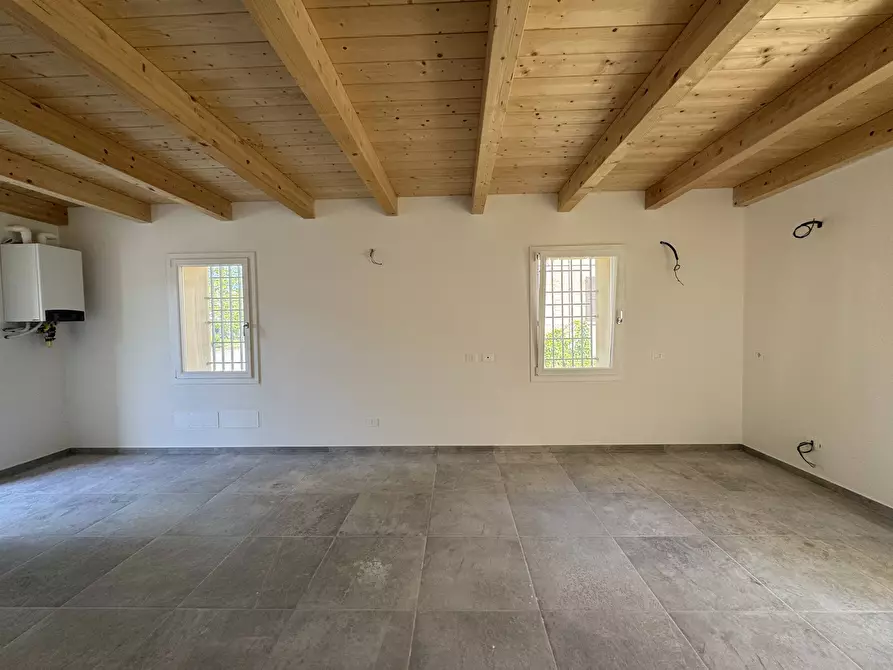 Immagine 1 di Casa semindipendente in vendita  in Via Carlo Martelli 40 a Ferrara