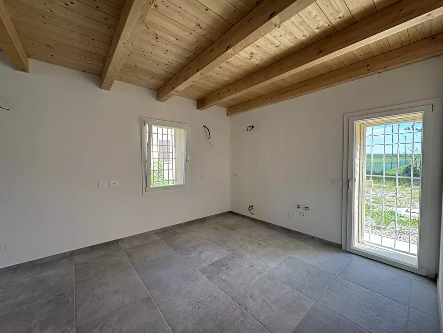 Immagine 2 di Casa semindipendente in vendita  in Via Carlo Martelli 40 a Ferrara