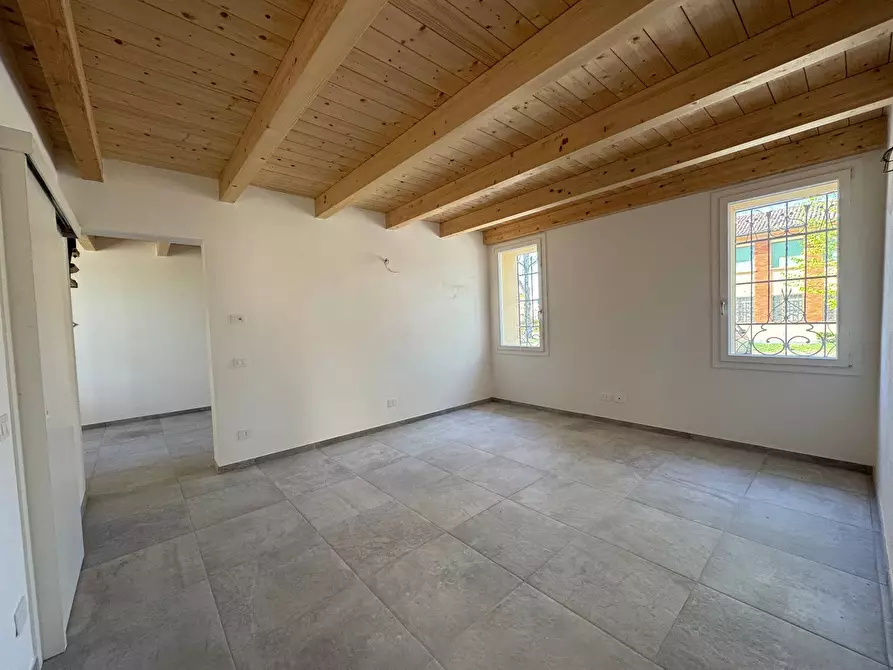 Immagine 3 di Casa semindipendente in vendita  in Via Carlo Martelli 40 a Ferrara