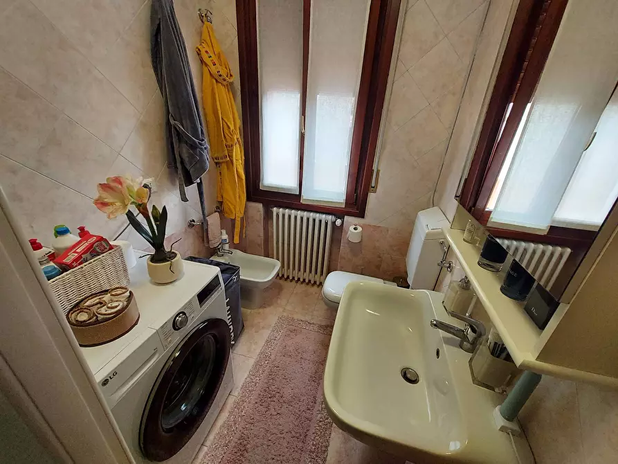 Immagine 19 di Appartamento in affitto  in Via Paglia a Ferrara