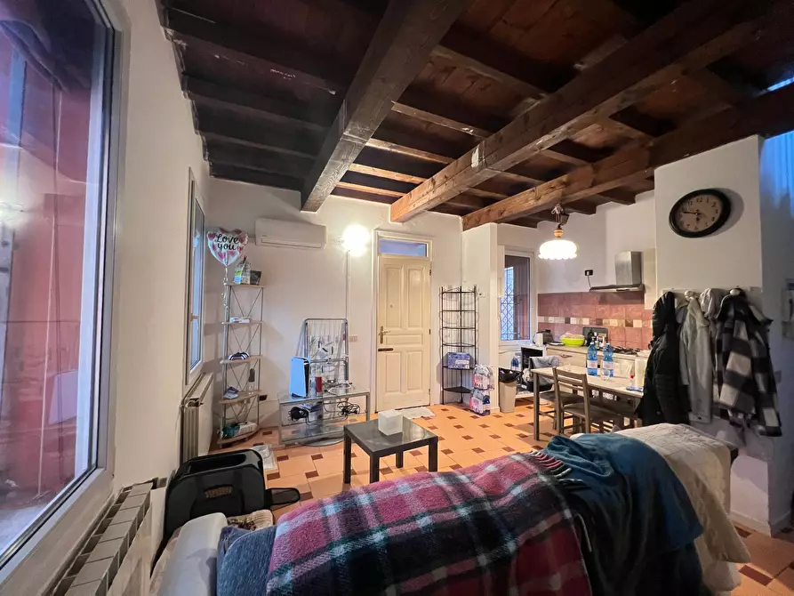 Immagine 10 di Casa semindipendente in vendita  in Via Montebello a Ferrara