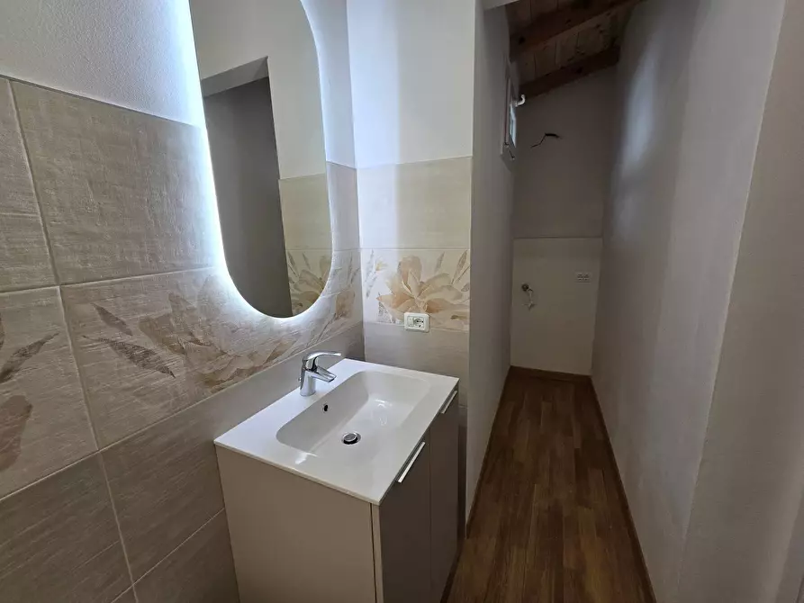 Immagine 12 di Appartamento in affitto  in Via Contrari a Ferrara