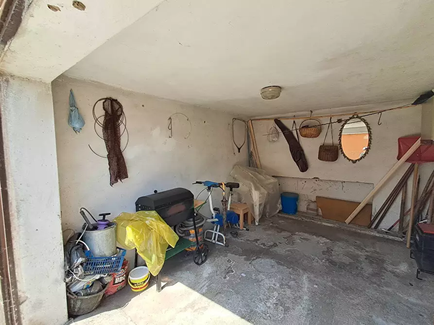 Immagine 14 di Box auto in vendita  in Via Antonio Dolcetti a Ferrara