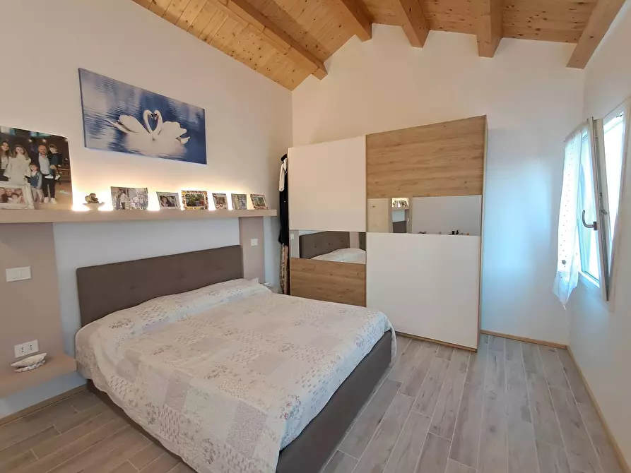 Immagine 11 di Villetta a schiera in vendita  in Via Pioppa a Ferrara