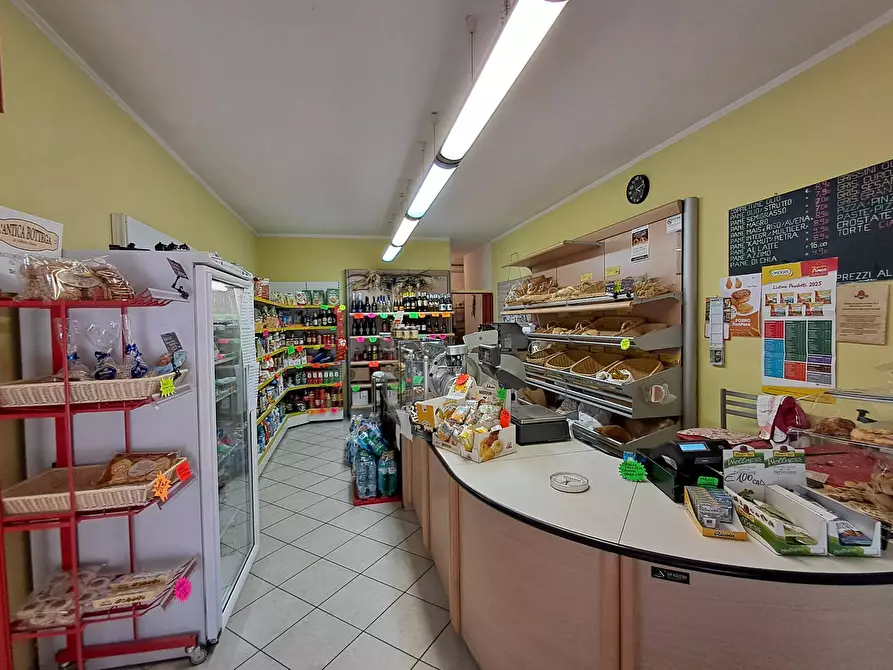 Immagine 12 di Attività commerciale in vendita  in Via Dei Mughetti a Ferrara