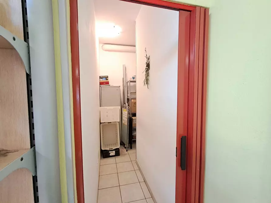 Immagine 7 di Attività commerciale in vendita  in Via Dei Mughetti a Ferrara