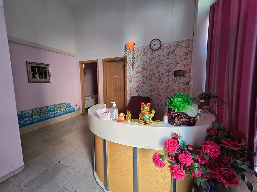 Immagine 14 di Locale commerciale in vendita  in Via Contrada della Rosa a Ferrara