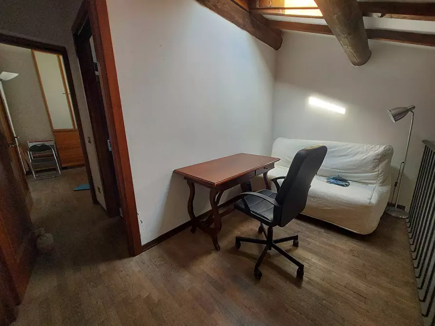 Immagine 14 di Appartamento in vendita  in Via Ripagrande a Ferrara