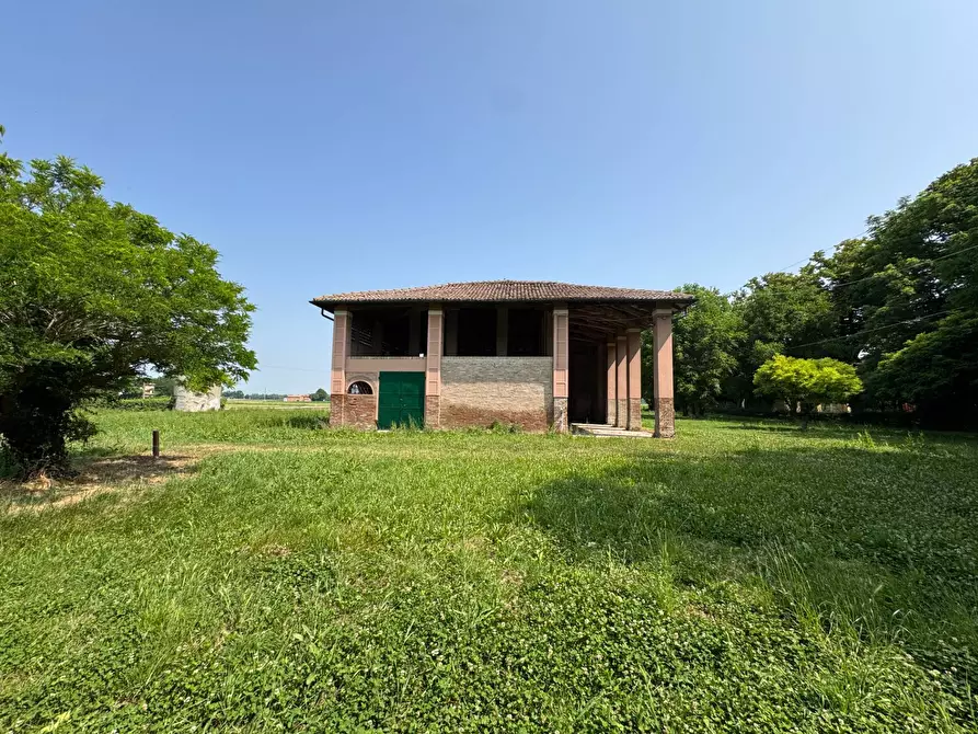 Immagine 21 di Rustico / casale in vendita  in Via Poggio Renatico 52 a Ferrara