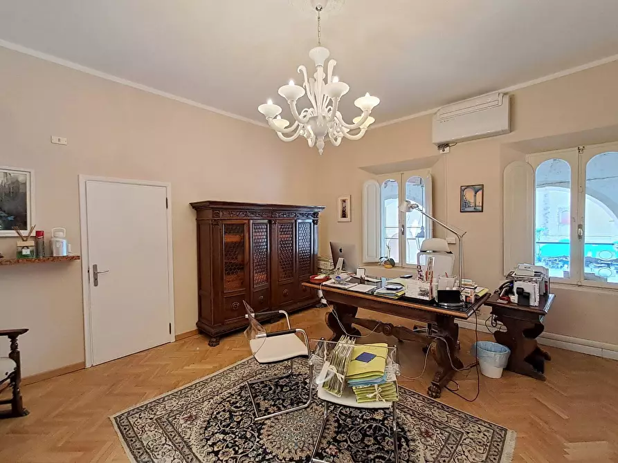 Immagine 11 di Ufficio in affitto  in Piazza Savonarola a Ferrara