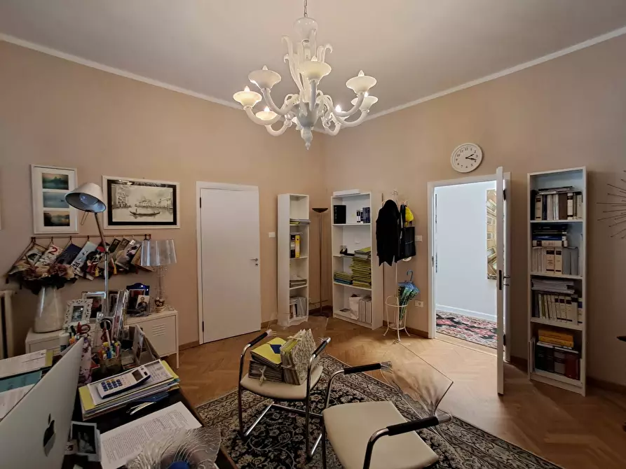 Immagine 13 di Ufficio in affitto  in Piazza Savonarola a Ferrara