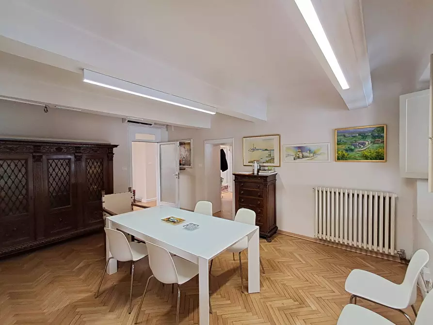 Immagine 16 di Ufficio in affitto  in Piazza Savonarola a Ferrara