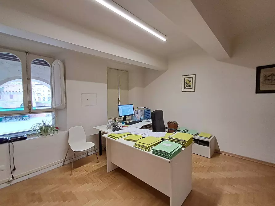 Immagine 29 di Ufficio in affitto  in Piazza Savonarola a Ferrara